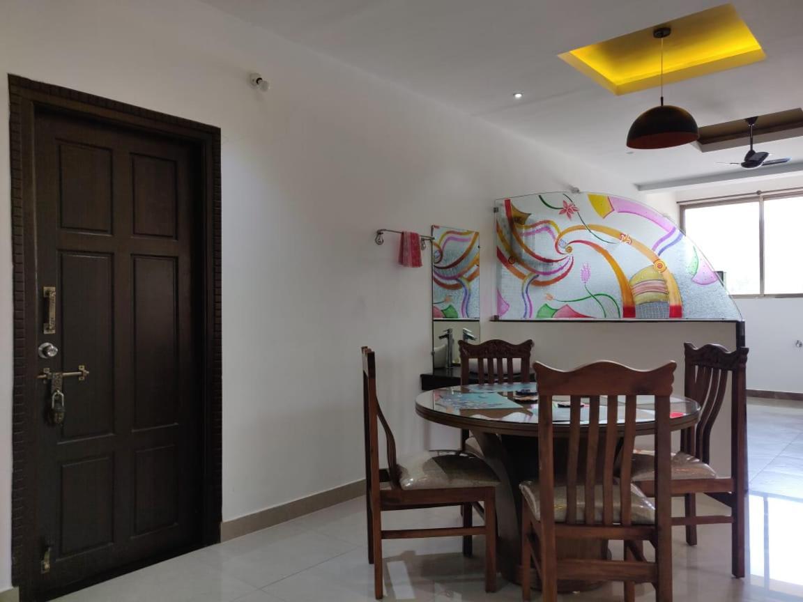 Hotel Mudra Midtown Suites & Rooms Kalasa Exterior photo